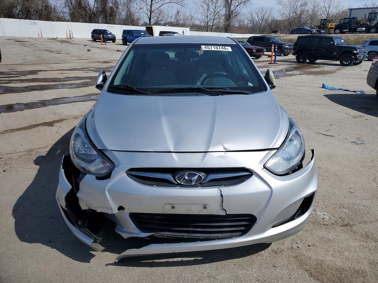2013 Hyundai Accent Gls - Фото 5