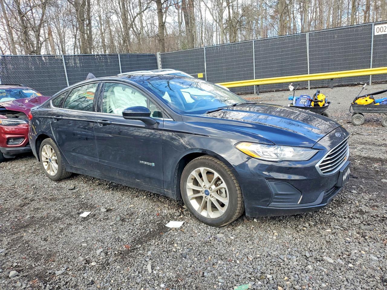 2019 Ford Fusion Se - Фото 4