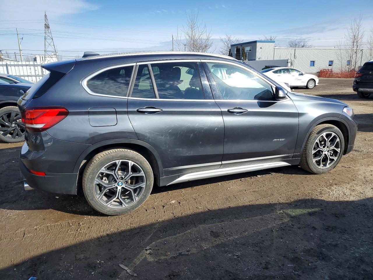 2021 BMW X1 xDrive28I - Фото 3