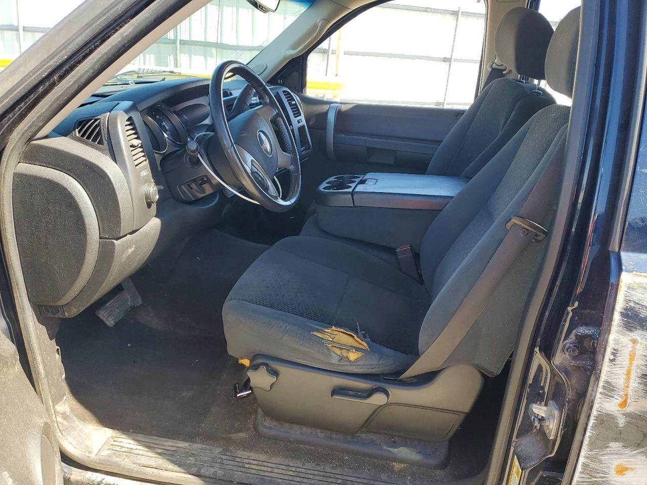 2007 GMC New Sierra C1500 - Image 7