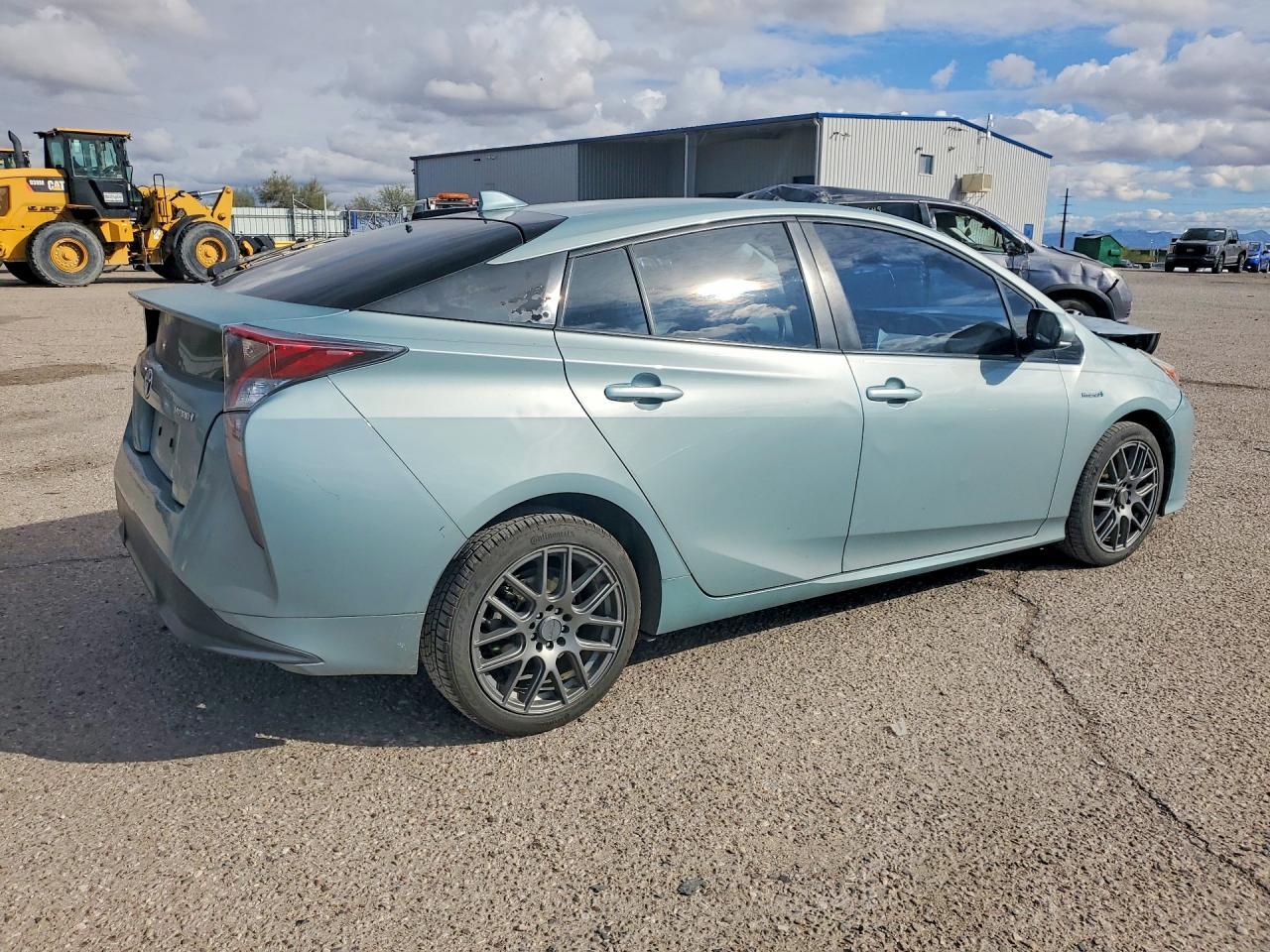 2016 Toyota Prius Four Touring - Фото 3
