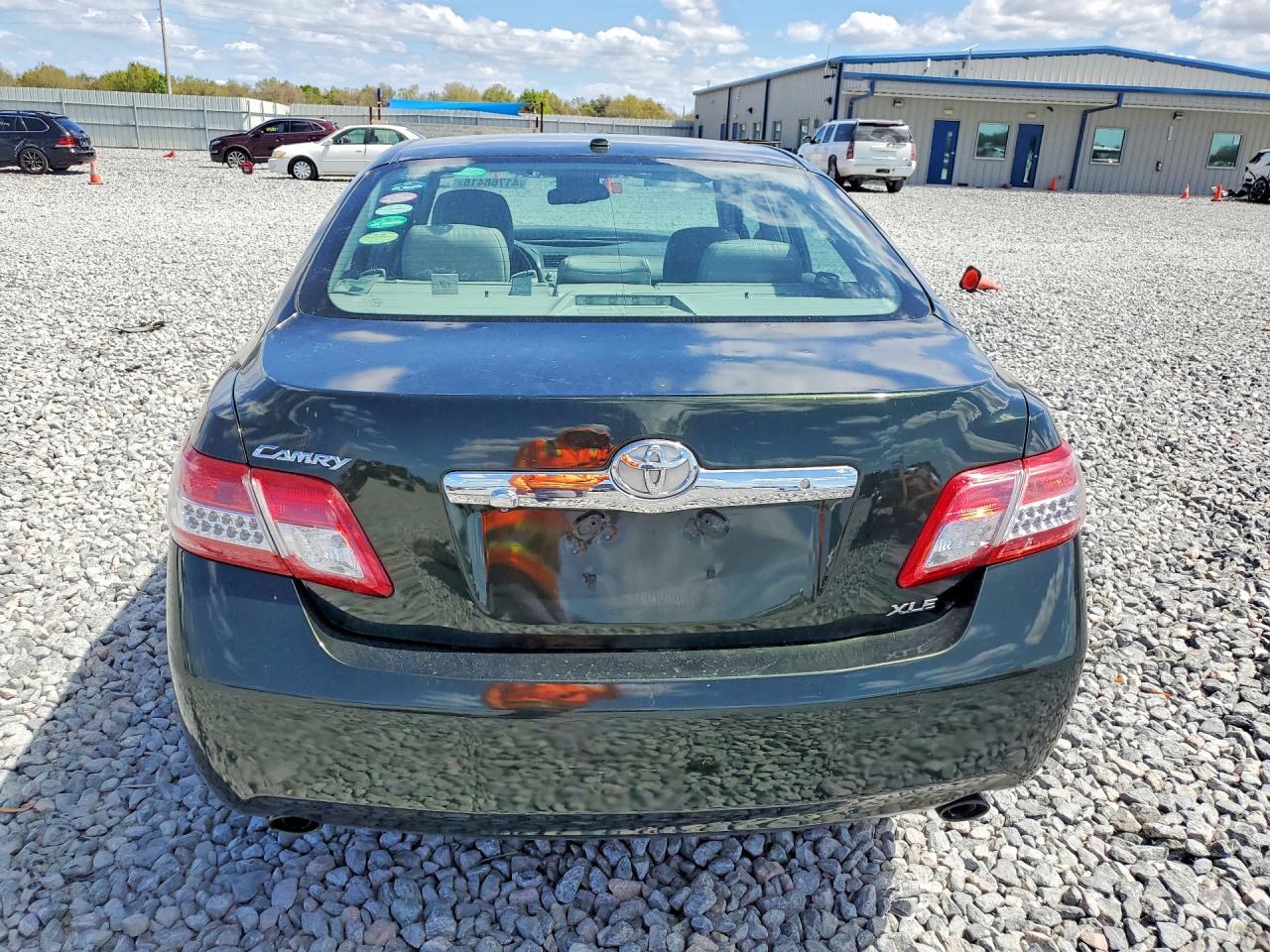 2011 Toyota Camry Xle V6 - Фото 6