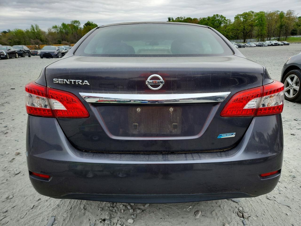 2014 Nissan Sentra S - Фото 6