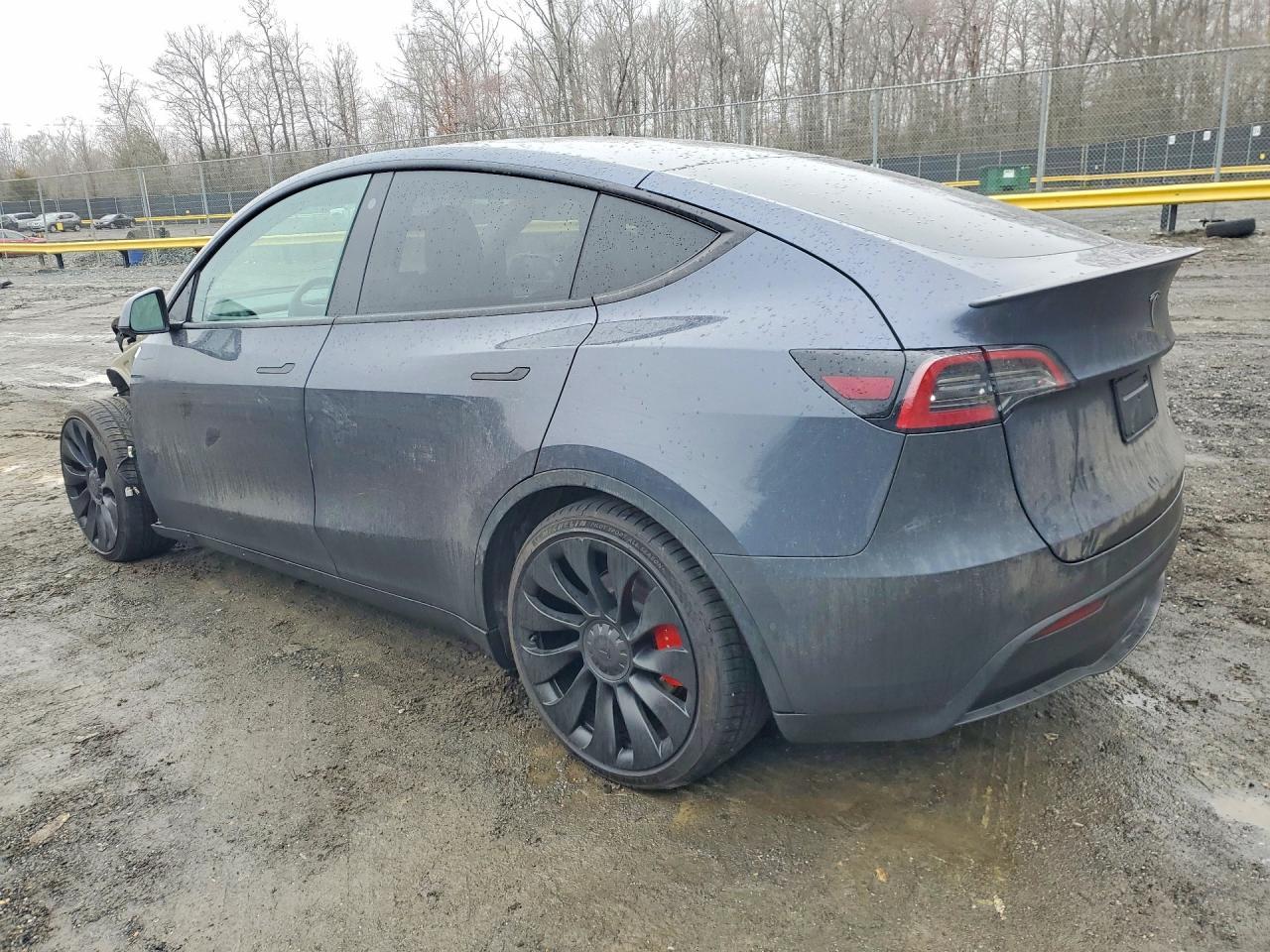 2023 Tesla Model Y - Image 2