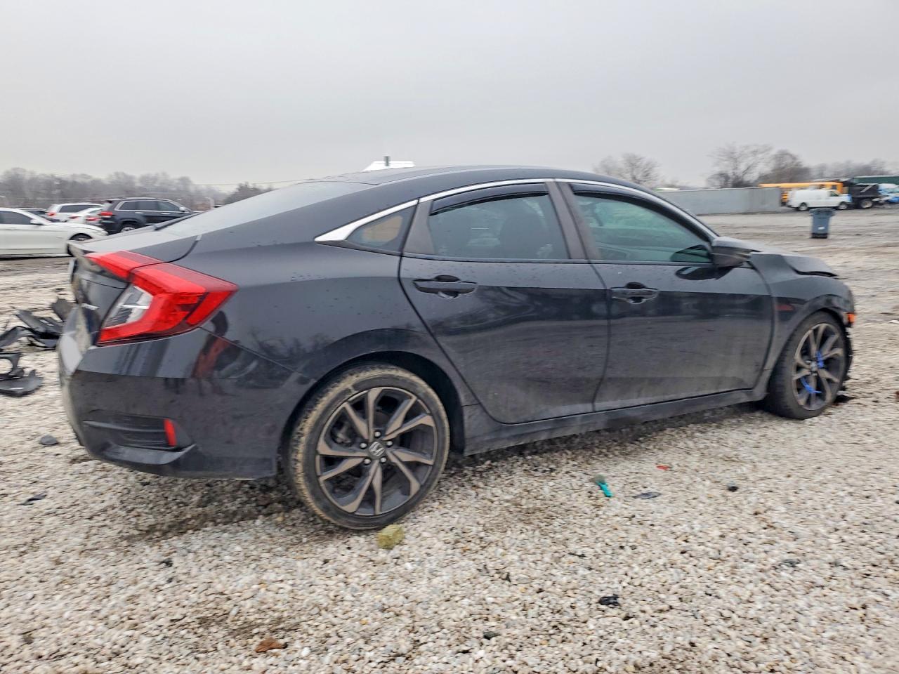 2020 Honda Civic Sport - Фото 3