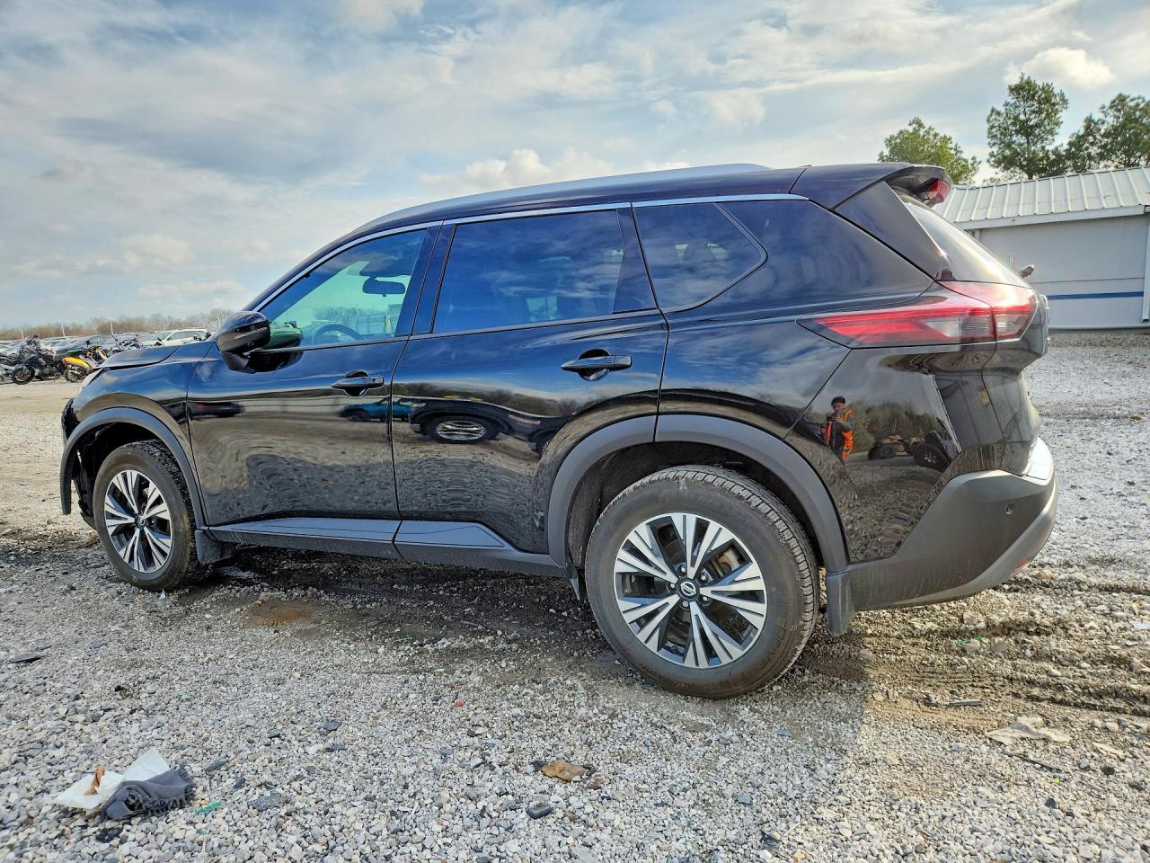 2021 Nissan Rogue Sv - Фото 2