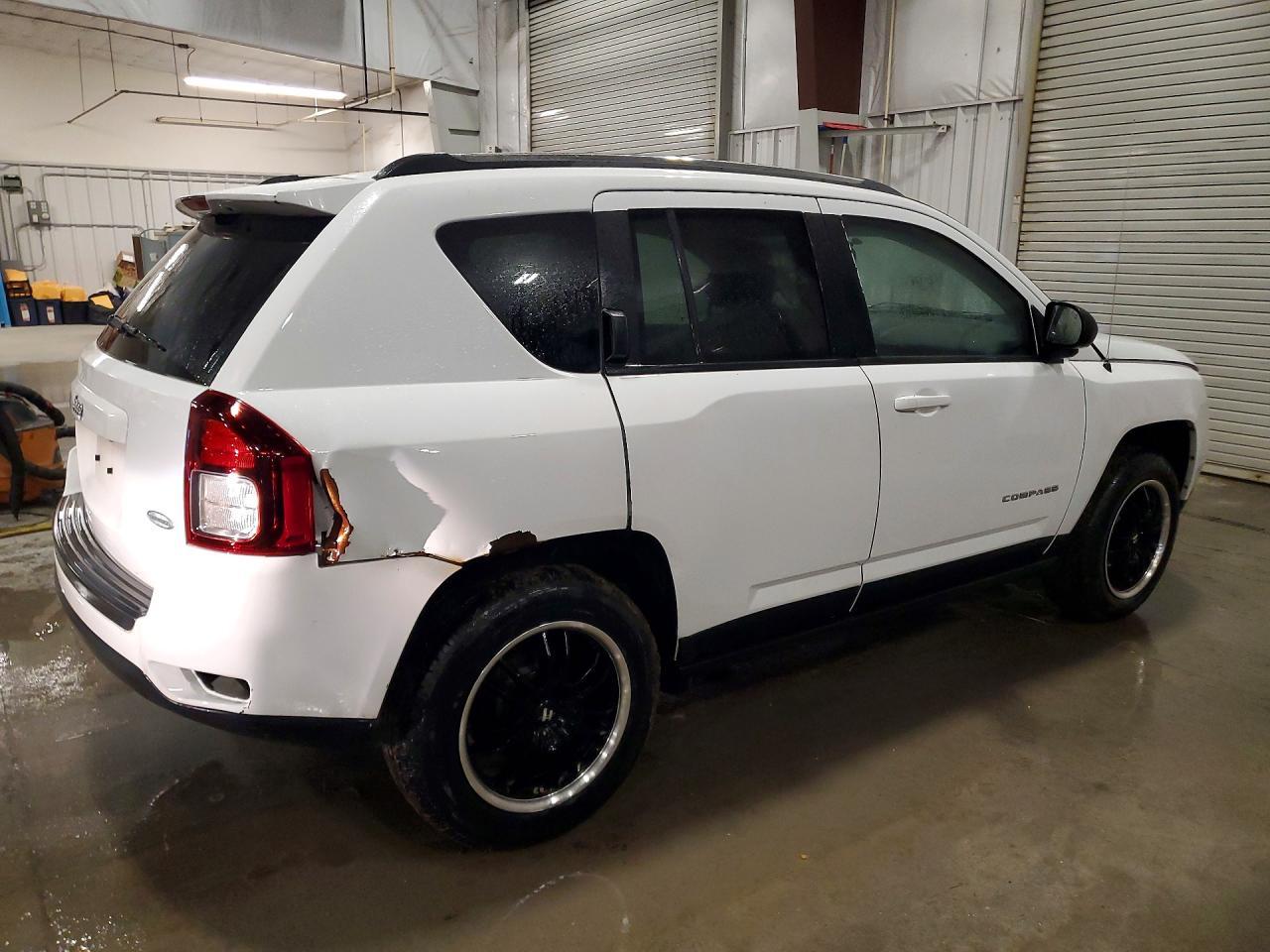 2011 Jeep Compass - Image 3