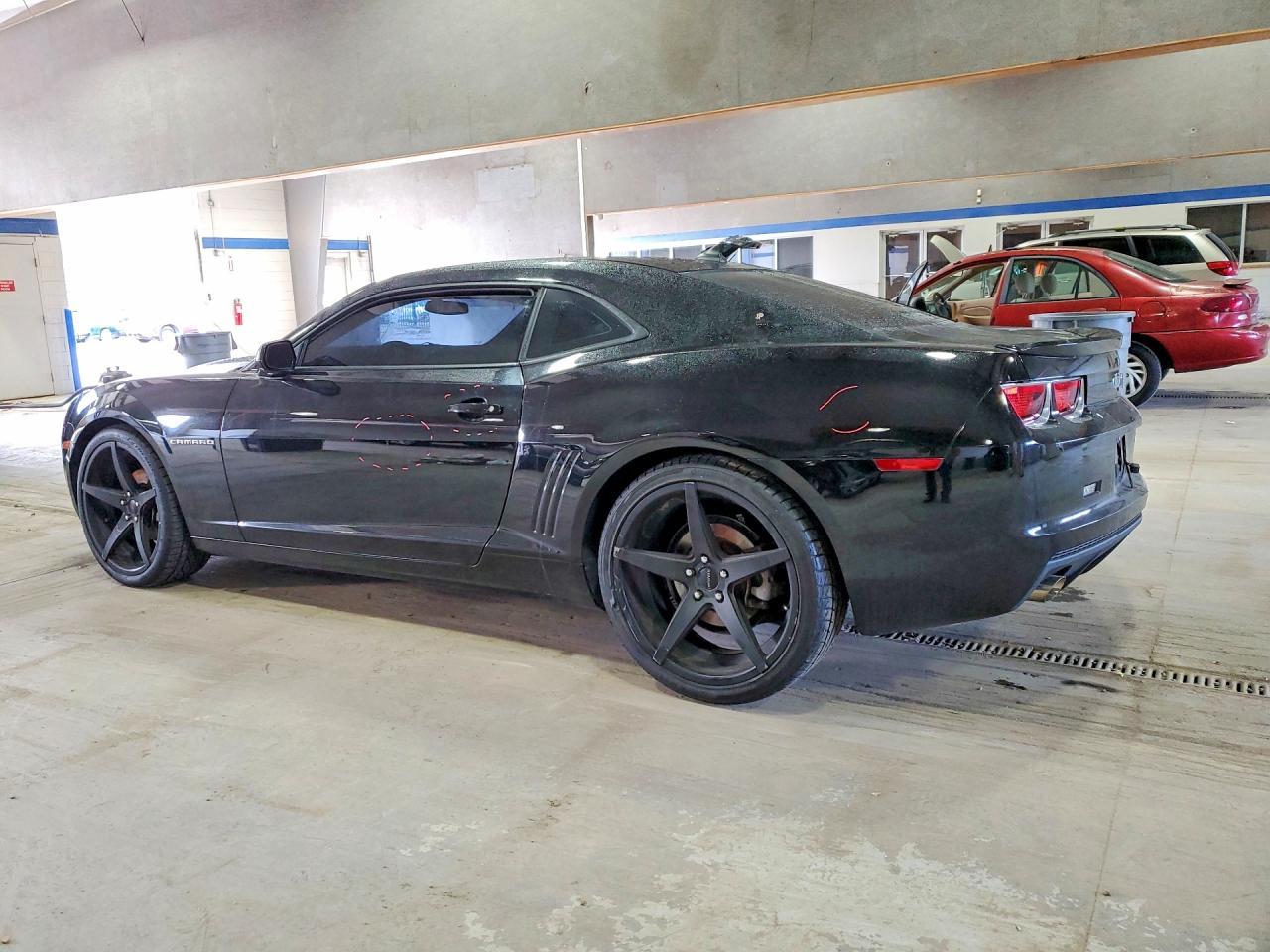 2013 Chevrolet Camaro Ls - Фото 2