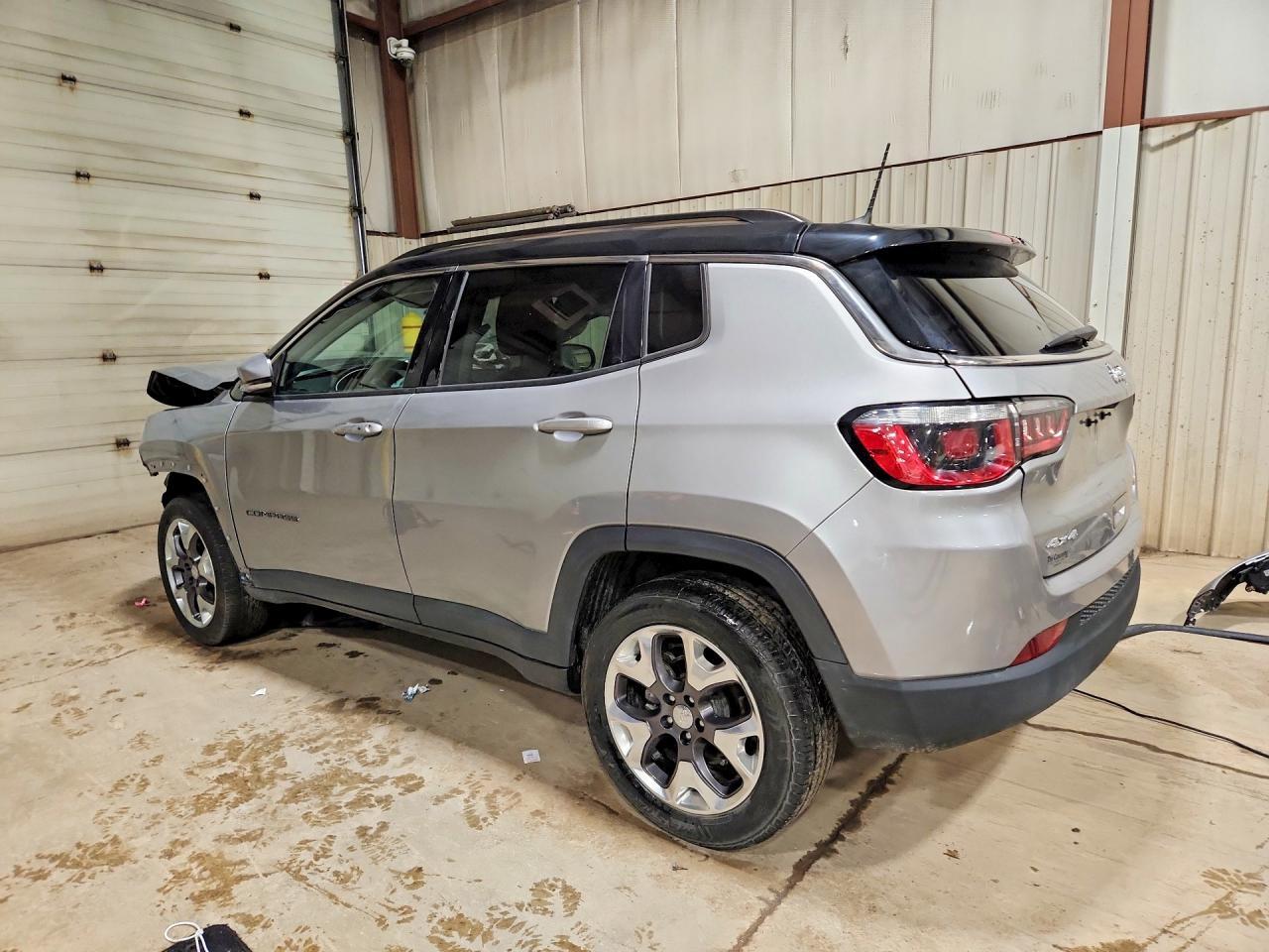 2019 Jeep Compass Limited - Фото 2