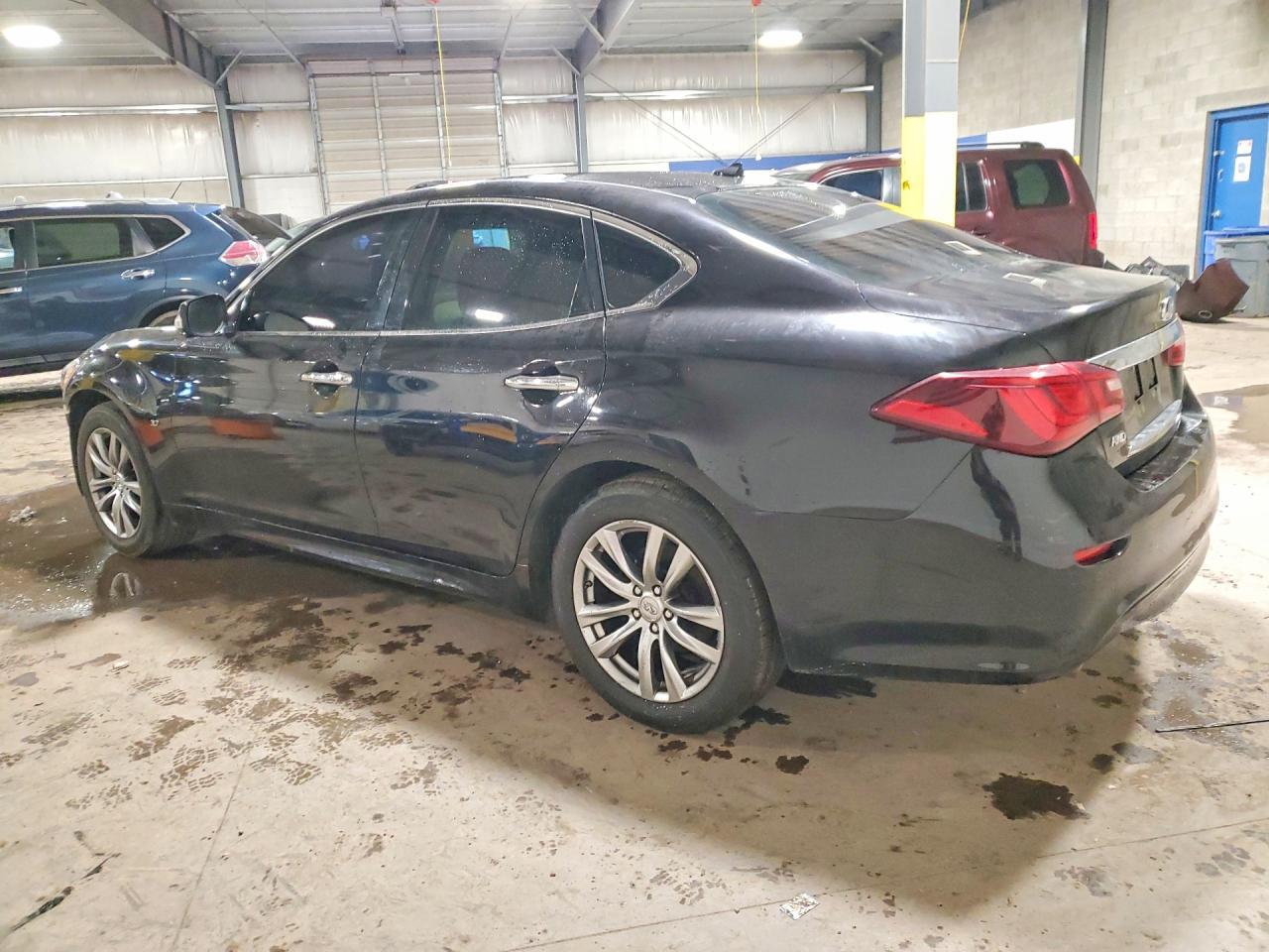 2016 Infiniti Q70 3.7 - Фото 2