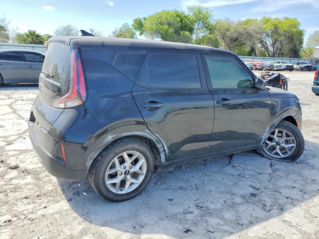 2025 Kia Soul Lx - Фото 3