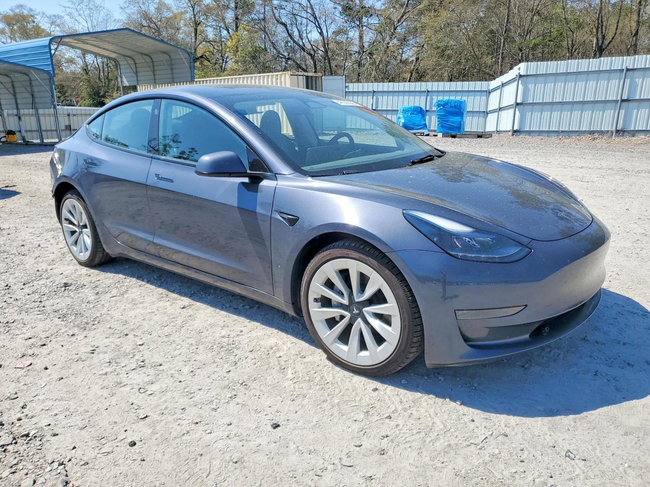 2023 Tesla Model 3 - Фото 4