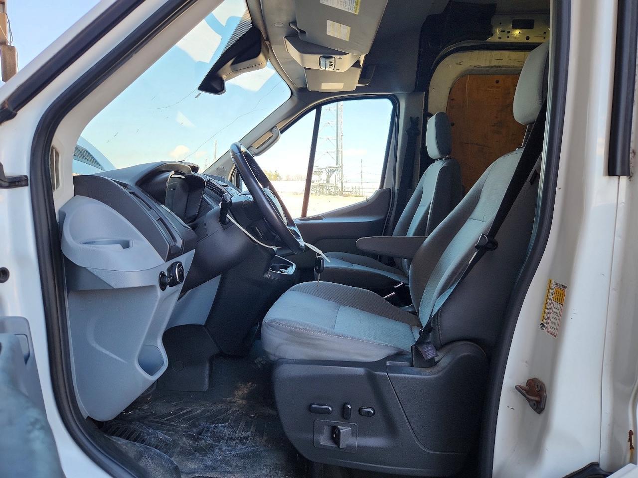 2017 Ford Transit 250 Delivery Van - Image 7