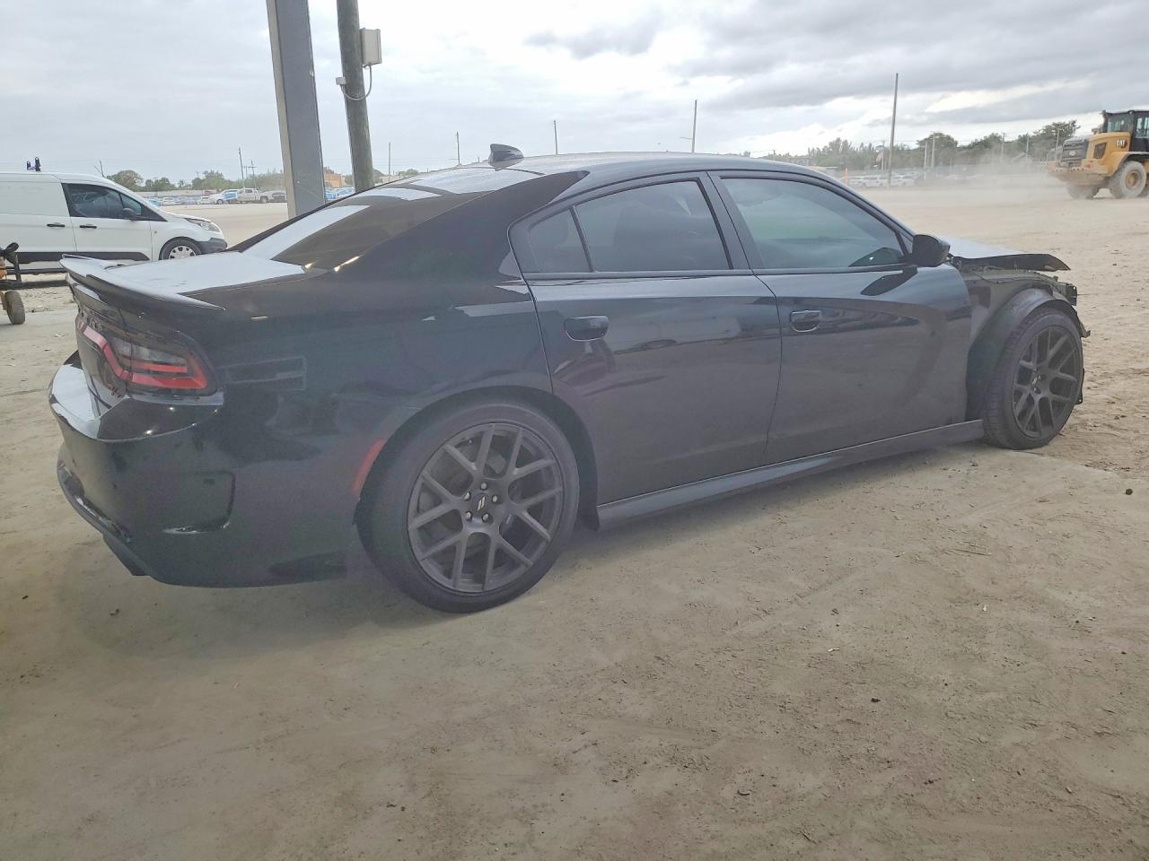 2018 Dodge Charger R - Image 3