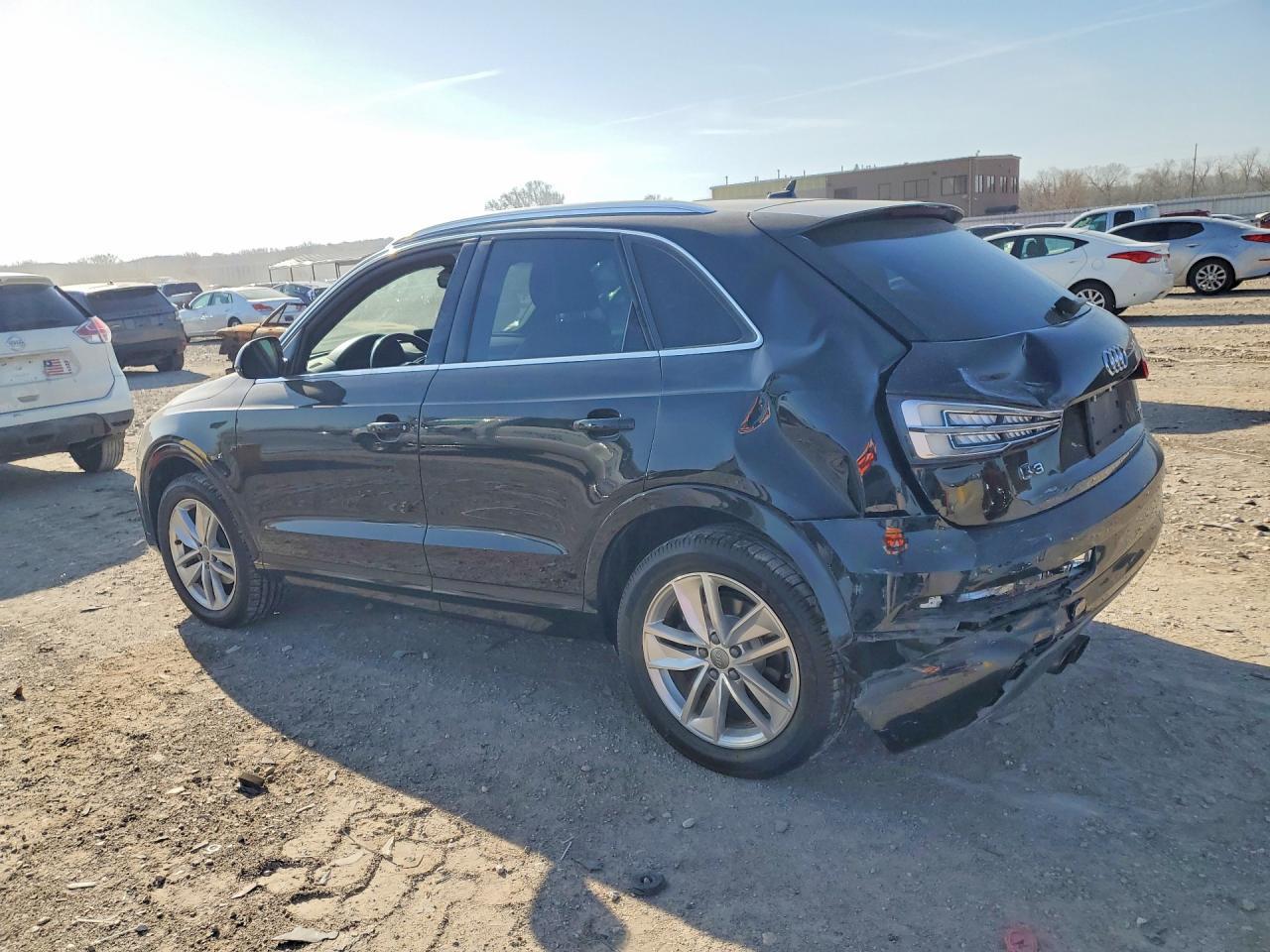 2017 Audi Q3 Premium Plus - Фото 2