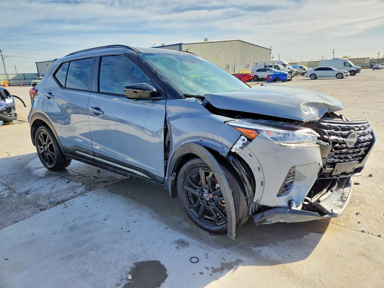 2024 Nissan Kicks Sr - Фото 4