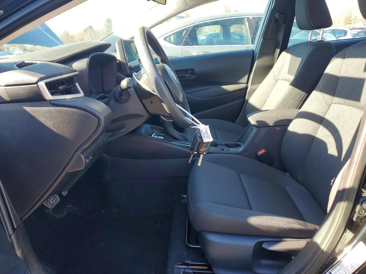 2025 Toyota Corolla Le - Фото 7