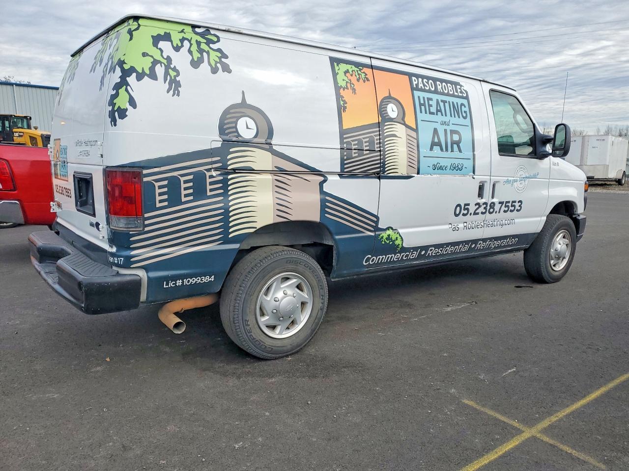 2010 Ford E350 Delivery Van - Фото 3