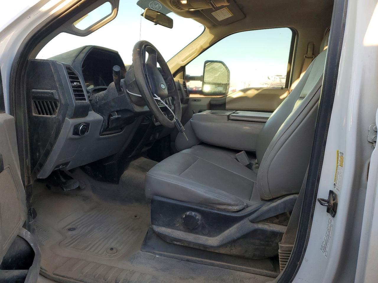 2019 Ford F350 Super Duty - Фото 7