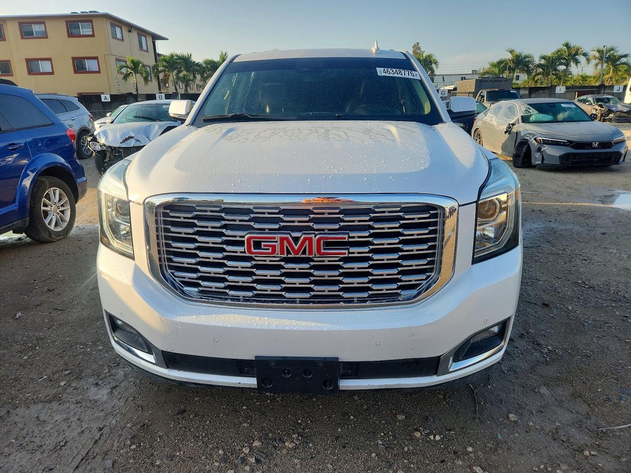 2020 GMC Yukon Denali - Image 5