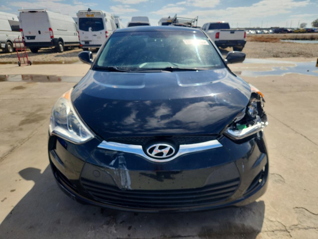 2016 Hyundai Veloster Base - Фото 5