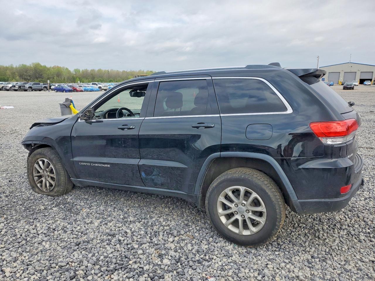 2014 Jeep Grand Cherokee Laredo - Image 2