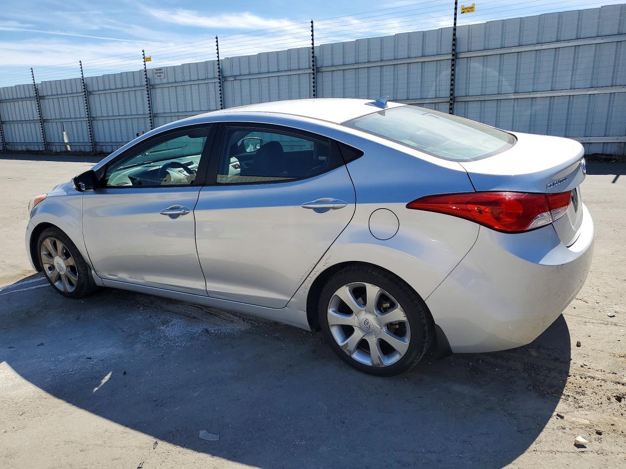 2013 Hyundai Elantra Limited - Фото 2