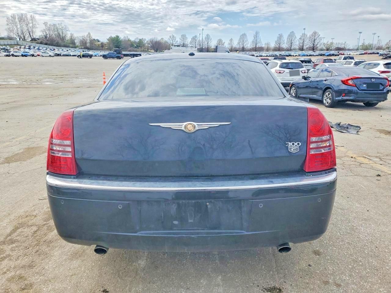 2007 Chrysler 300C - Фото 6