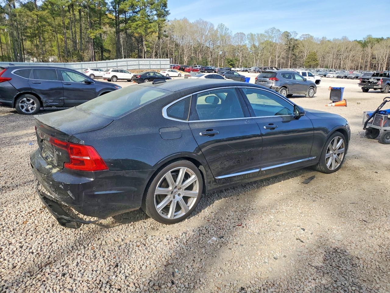 2017 Volvo S90 T6 Inscription - Image 3