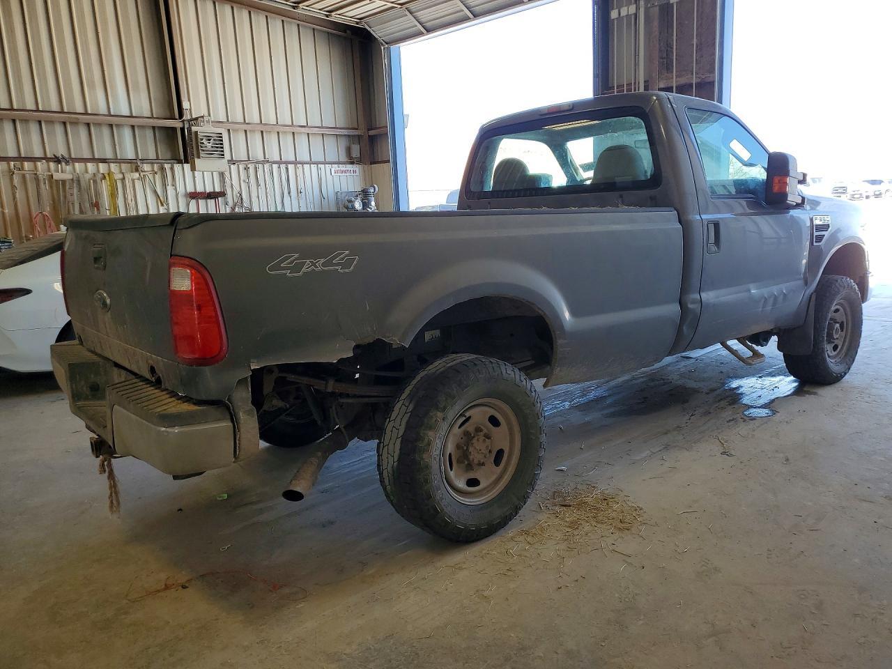 2010 Ford F350 Super Duty - Image 3