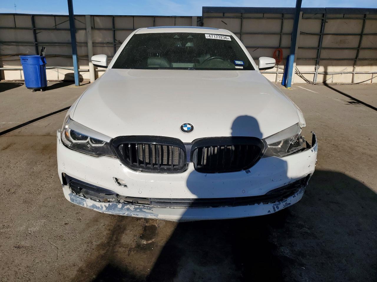 2020 BMW 530 I - Фото 5