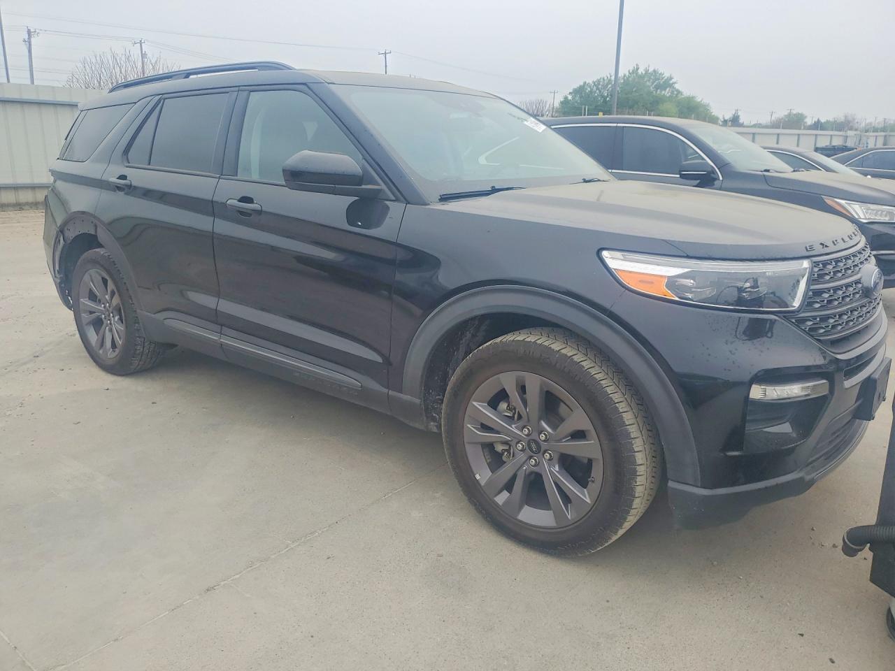 2022 Ford Explorer Xlt - Фото 4
