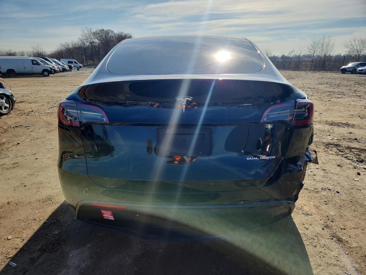 2023 Tesla Model Y - Фото 6