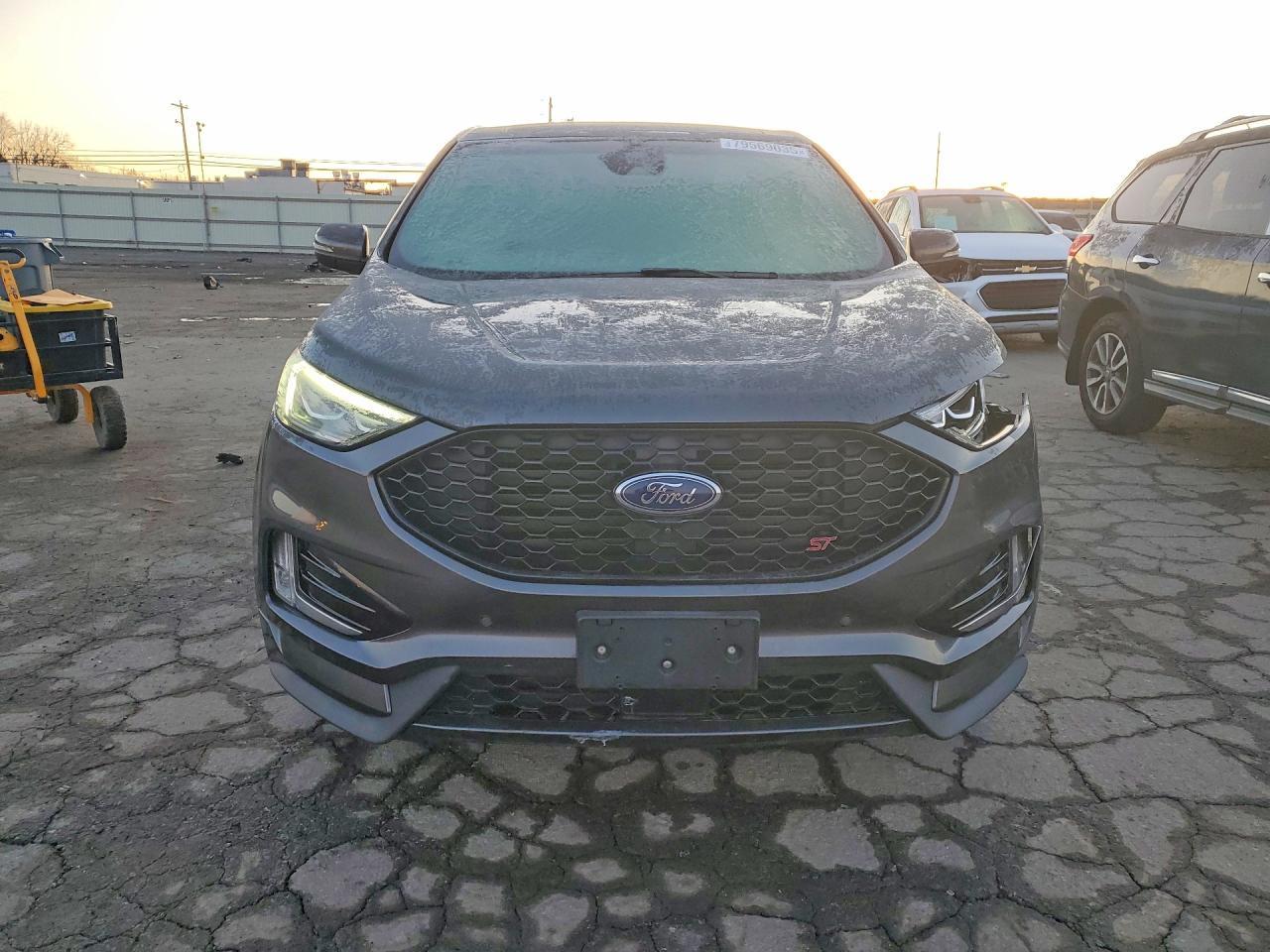 2020 Ford Edge St - Фото 5