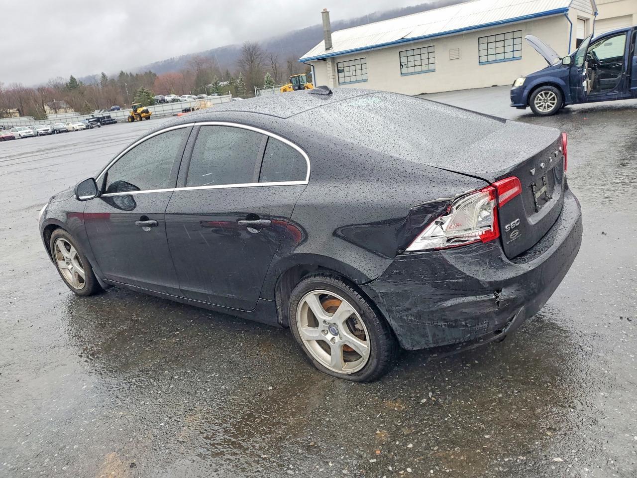 2012 Volvo S60 T5 - Image 2