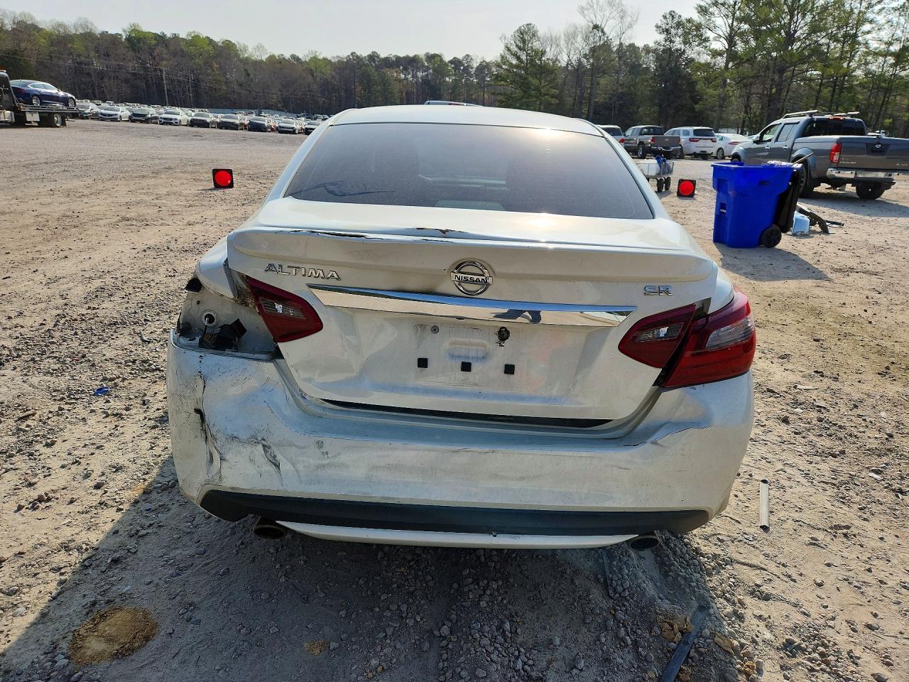 2017 Nissan Altima 2.5 Sr - Image 6