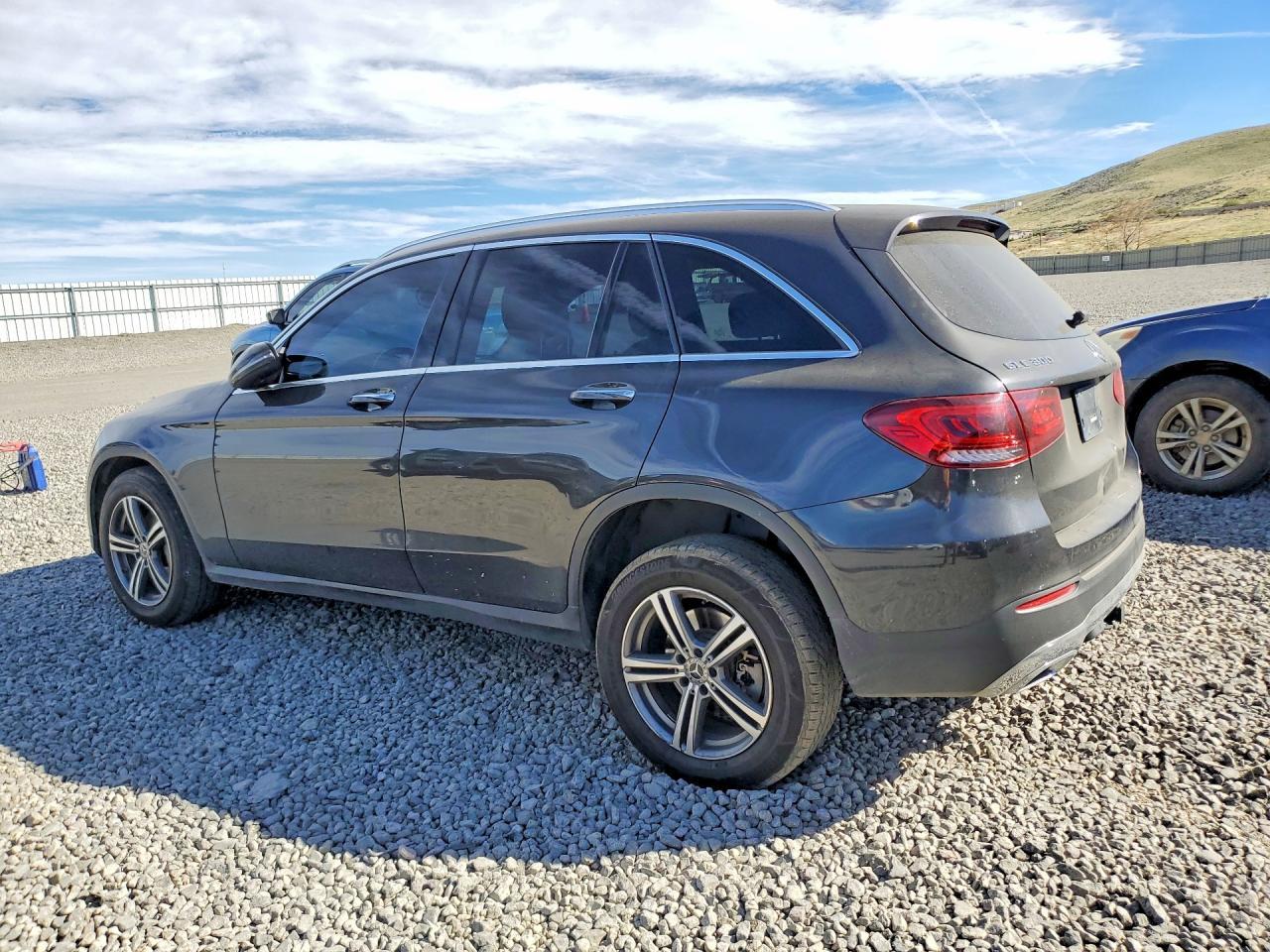 2020 Mercedes-Benz Glc 300 4Matic - Image 2