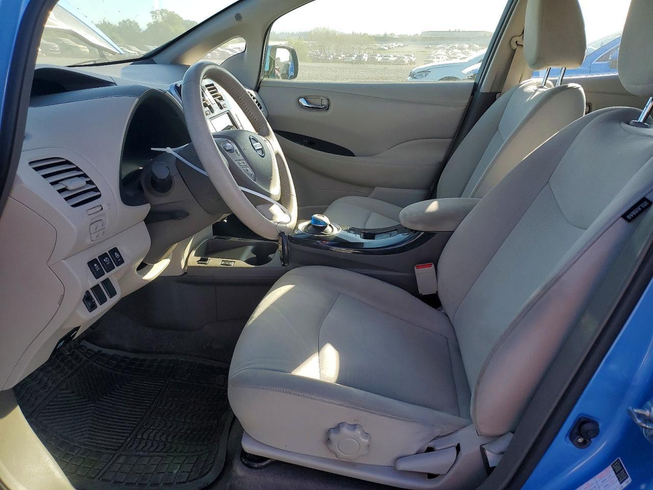 2012 Nissan Leaf Sv - Фото 7