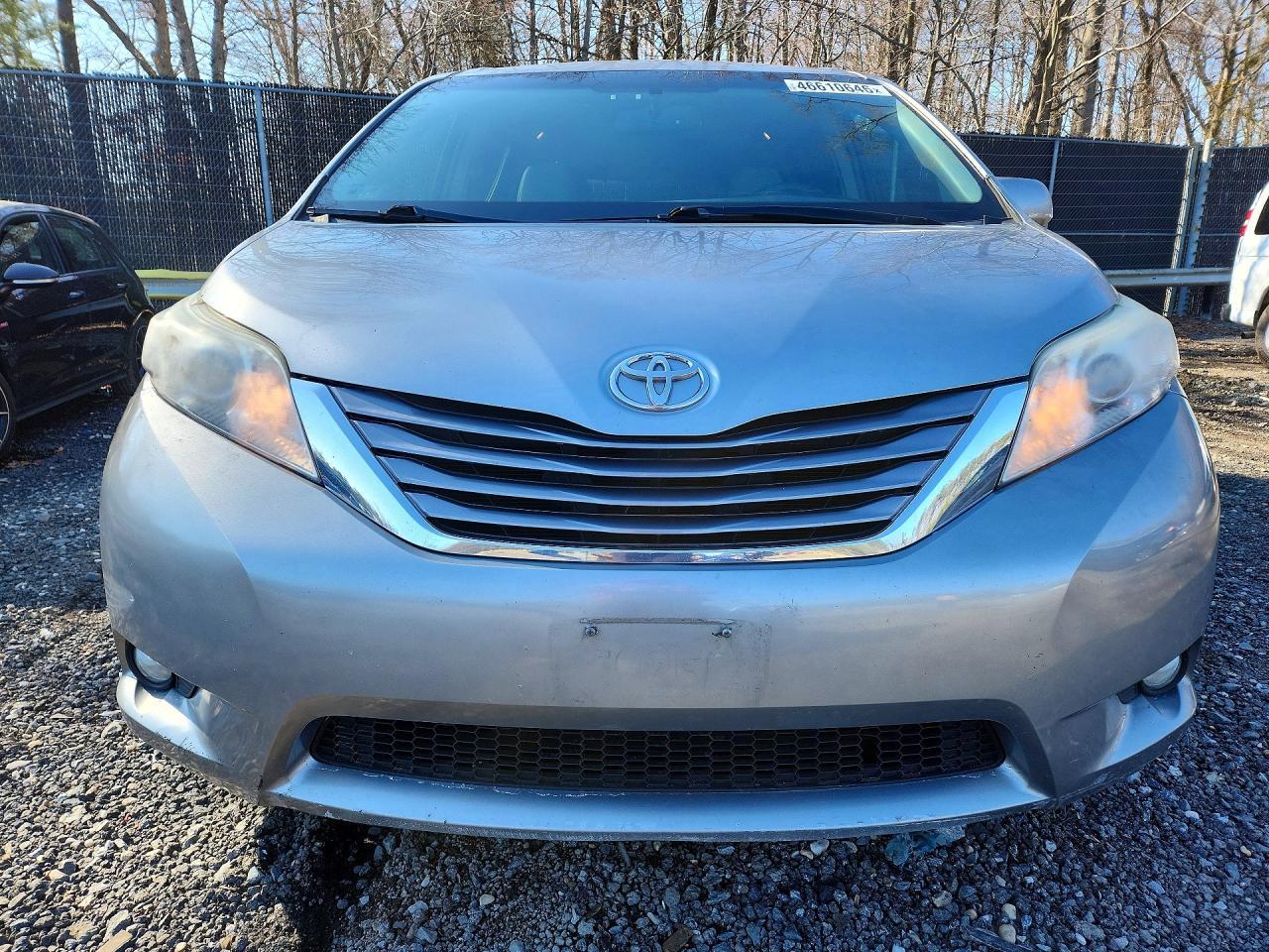 2016 Toyota Sienna Xle 8-Passenger - Фото 5