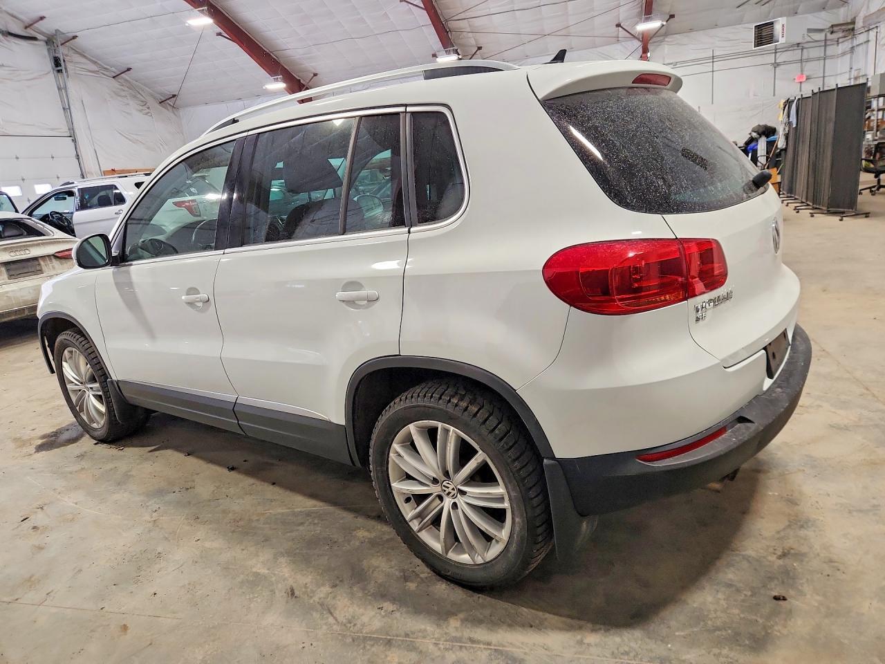 2016 Volkswagen Tiguan S - Image 2