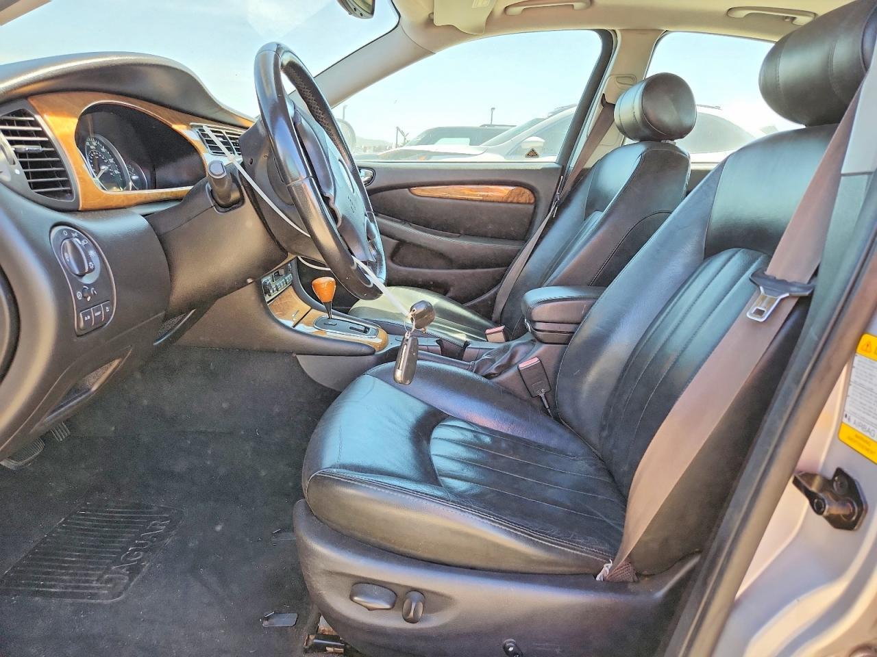 2002 Jaguar X-Type 3.0 - Image 7
