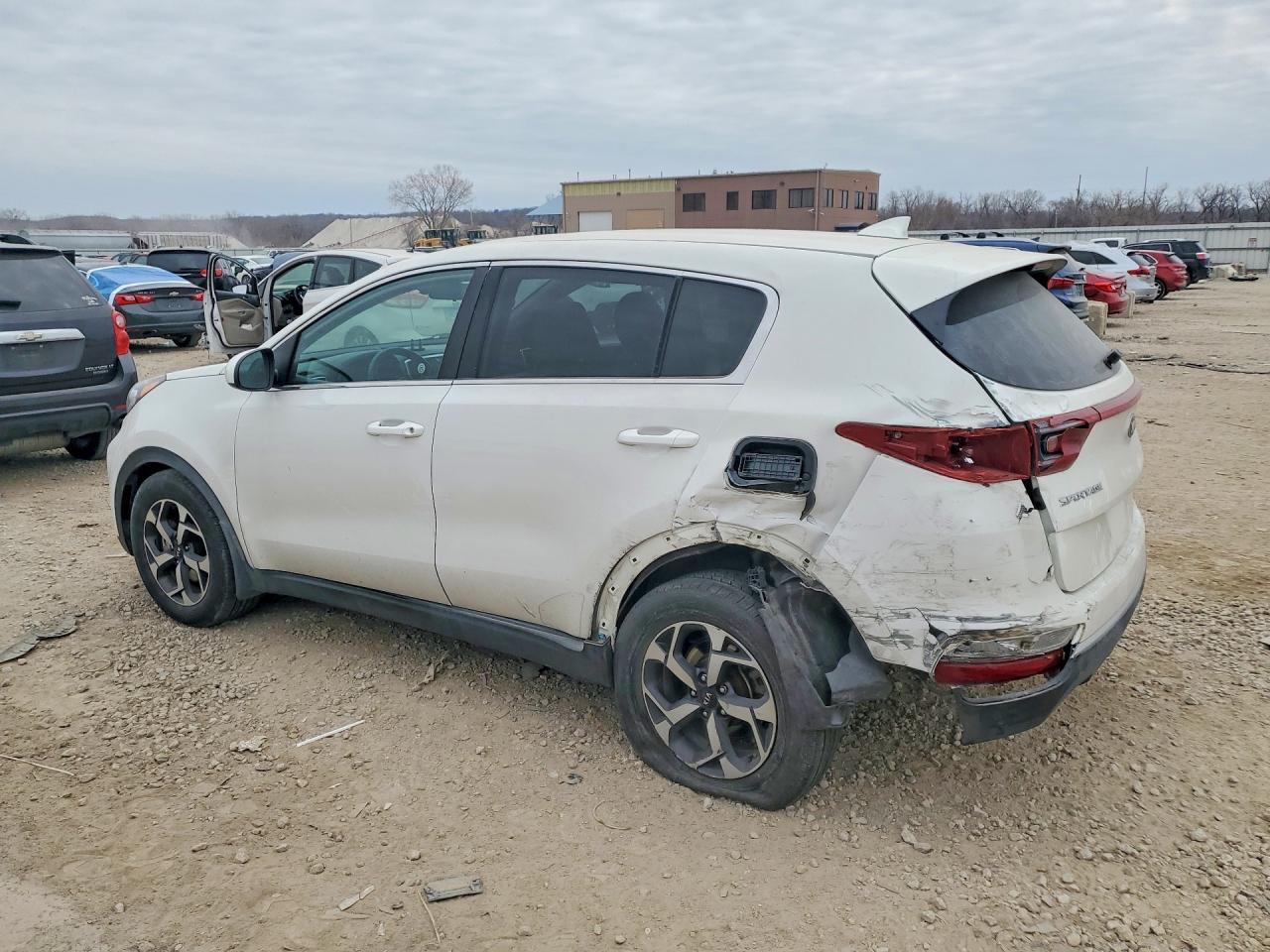 2020 Kia Sportage Lx - Image 2