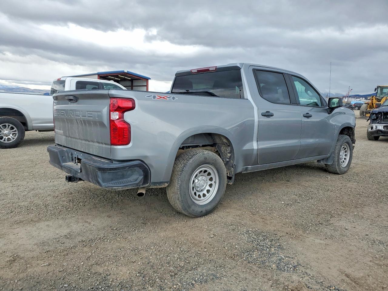 2023 Chevrolet Silverado 1500 W/T 4Wd 5.3L V8 - Фото 3