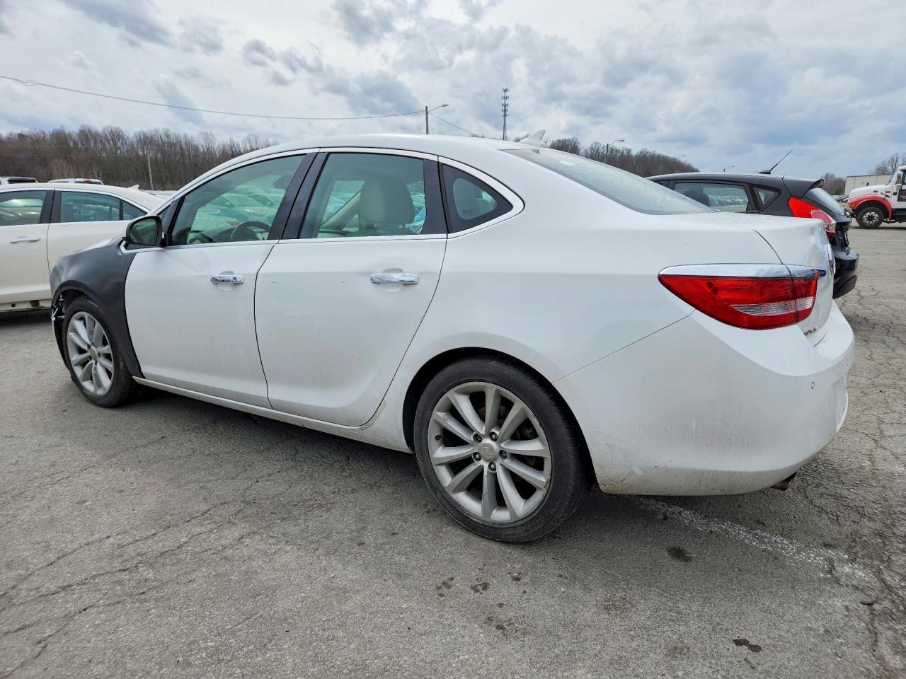 2013 Buick Verano Convenience - Фото 2