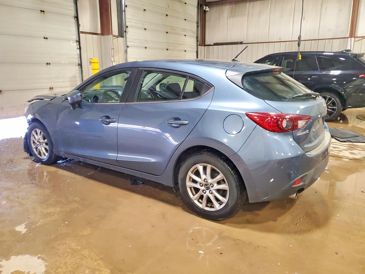 2015 Mazda 3 Touring - Фото 2