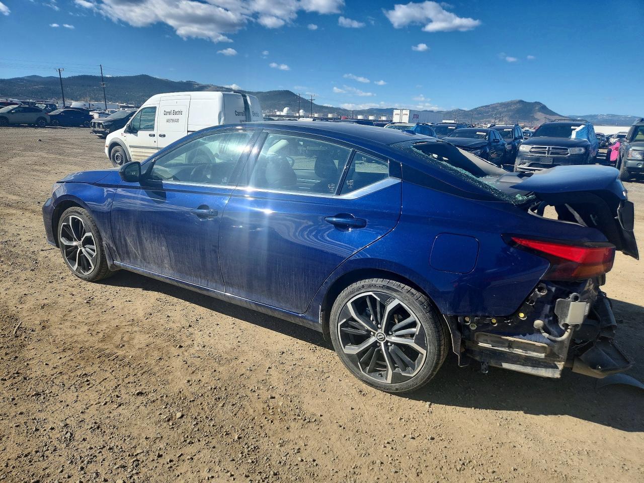 2024 Nissan Altima 2.5 Sr - Image 2