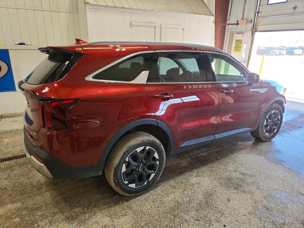 2024 Kia Sorento S - Фото 3
