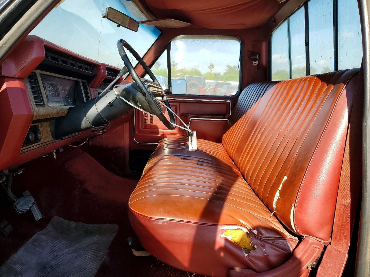 1986 Ford F150 - Фото 7