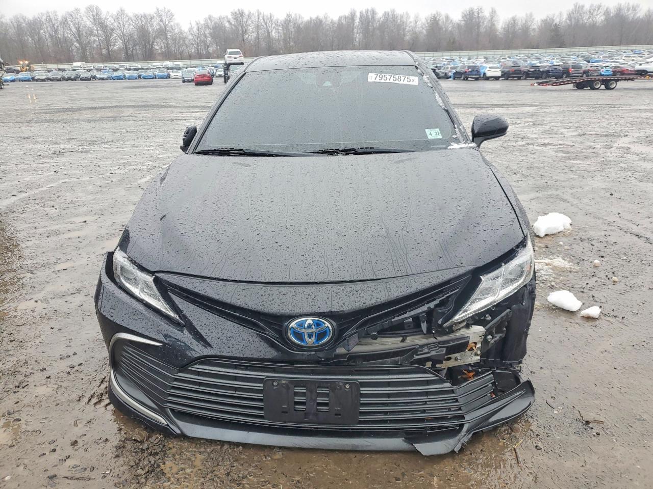 2022 Toyota Camry Hybrid Le - Фото 5