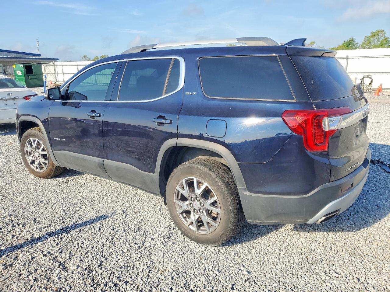 2021 GMC Acadia Slt - Фото 2